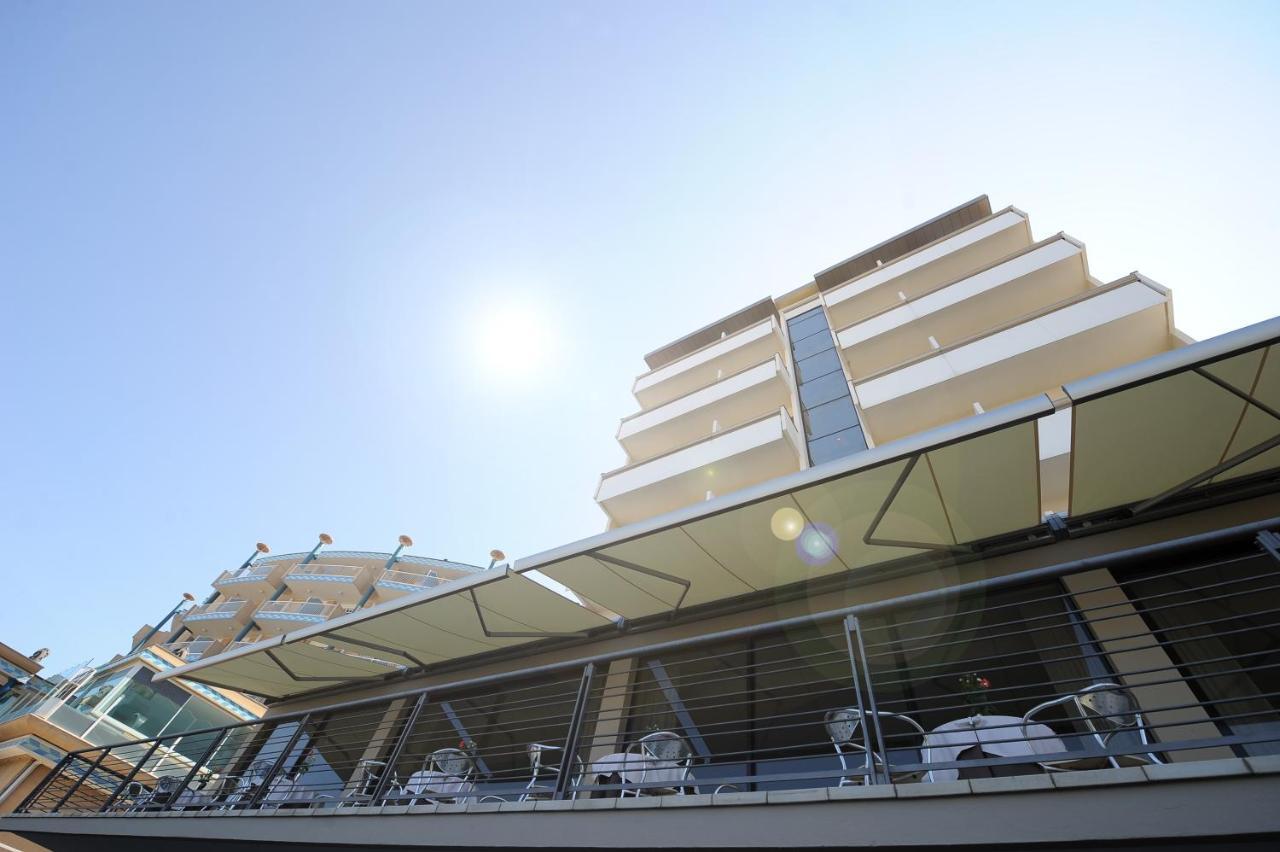 National Hotel ริมินี ภายนอก รูปภาพ